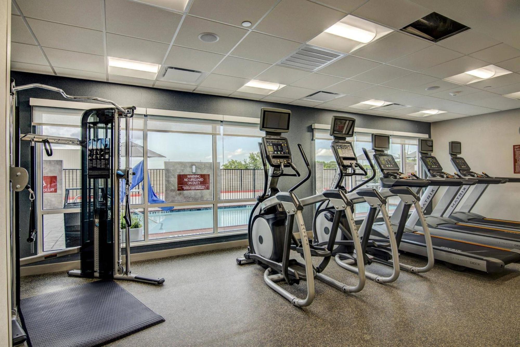 Towneplace Suites By Marriott Houston Hobby Airport Exterior photo